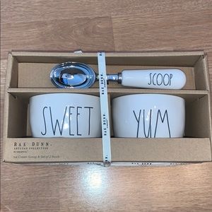 New! Rae Dunn Ice Cream Scoop and Bowls